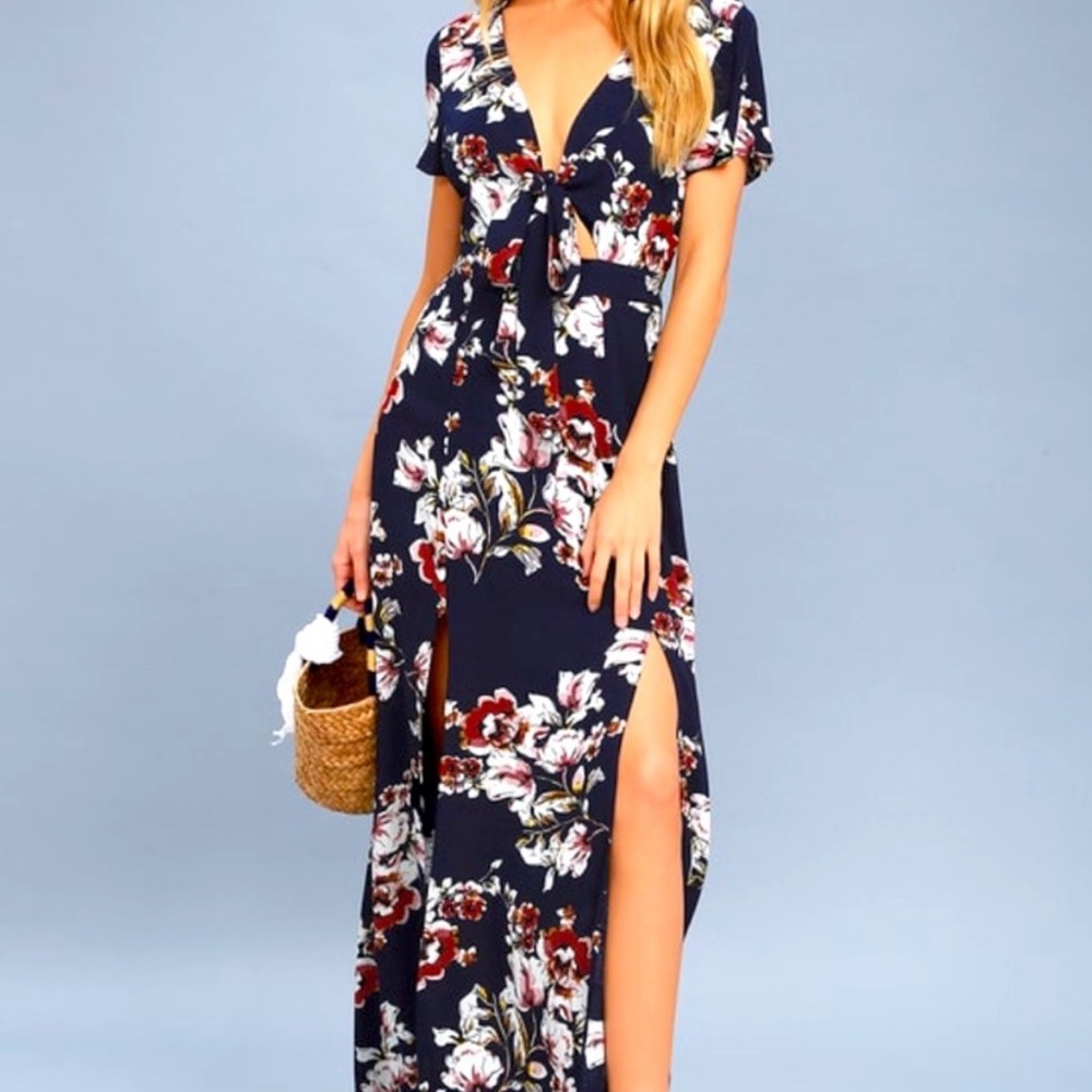 Lulu’s Navy Floral Maxi Dress Size Extra Large